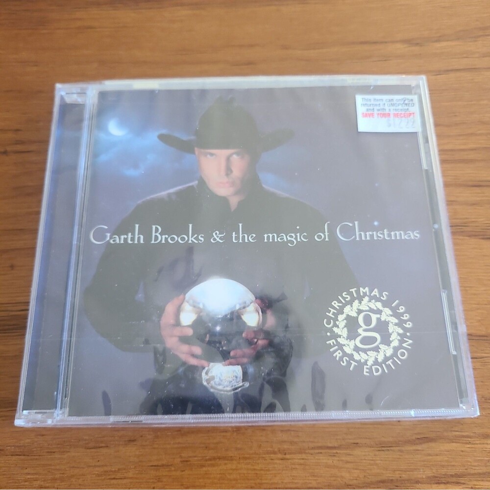 Vintage 1st Edition CD Of GARTH BROOKS=The Magic Of Christmas. Rare1999 23550-2